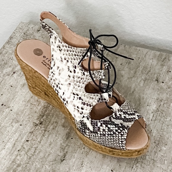 NWOB Eric Michaels Beige Python Espadrille Wedges - Picture 2 of 6